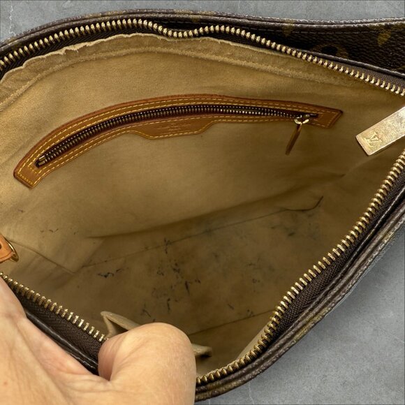 Louis Vuitton Monogram Looping GM Shoulder Bag - Picture 12 of 12